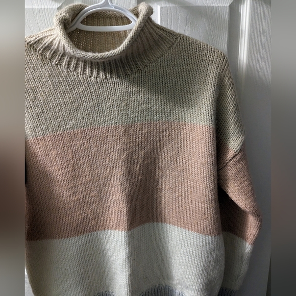 Gap Stripe Mockneck Pullover Sweater in Wool-Blend | Size XS/S - Picture 10 of 12